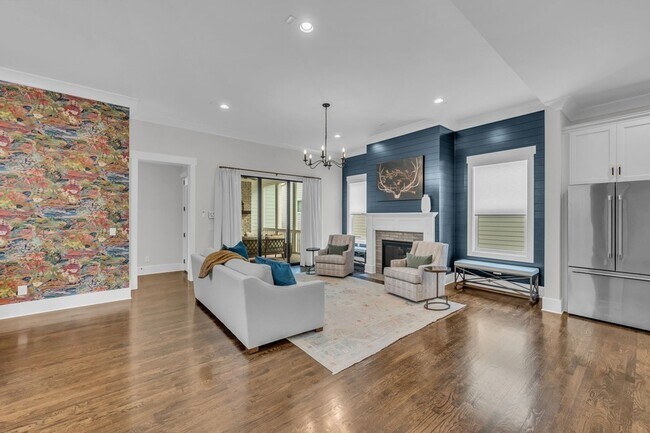 Building Photo - 5045 Kathryn Ave