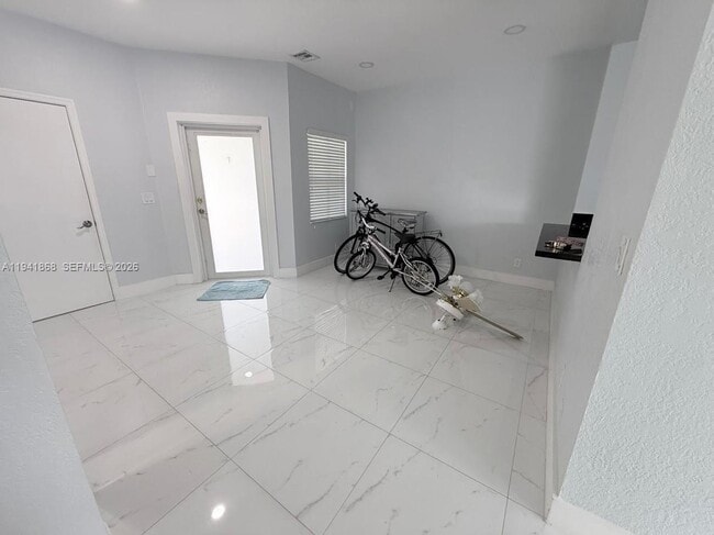 Building Photo - 119 SW 168th Terrace