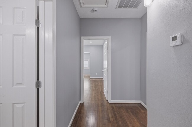 Building Photo - 2809 Wentworth St