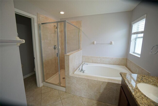 Building Photo - 12337 Ballentrae Forest Dr