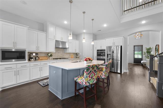 Building Photo - 731 Drummond Dr
