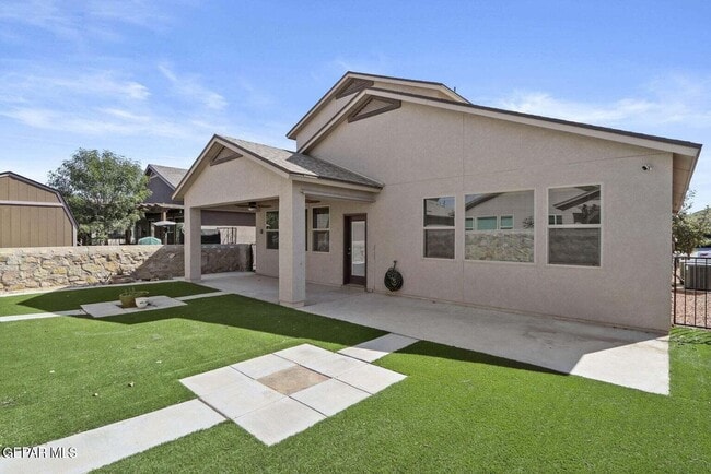 Building Photo - 12669 Katherine Brennand Rd