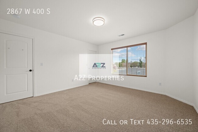 Building Photo - 2867 W 400 S