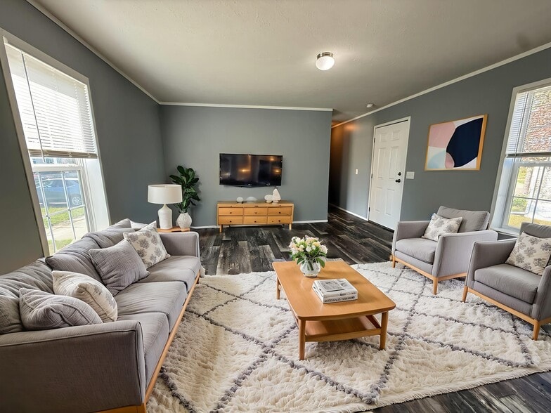 Primary Photo - 11853 Cascade Cir