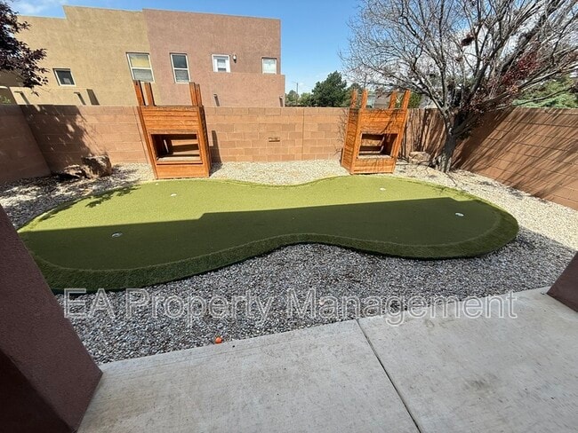 Building Photo - 927 Tieran Ct NE