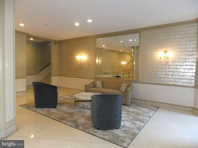 Building Photo - 1600 Hagys Ford Rd N