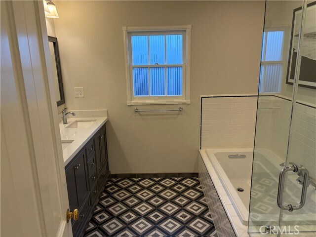 Building Photo - 851 Graynold Ave