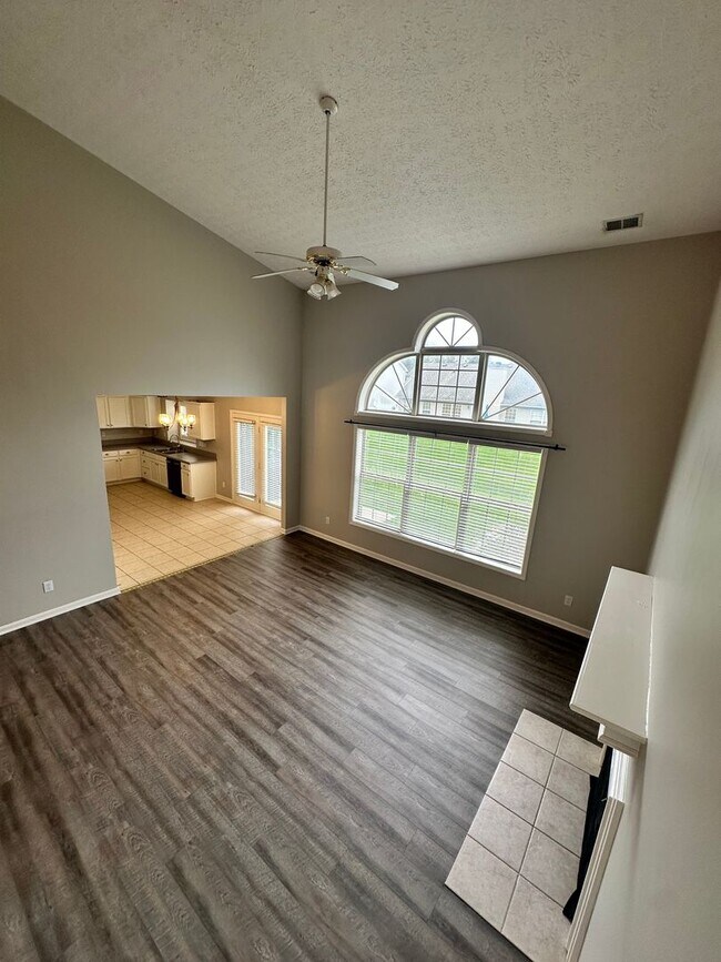 Building Photo - 9215 Eminence Ct