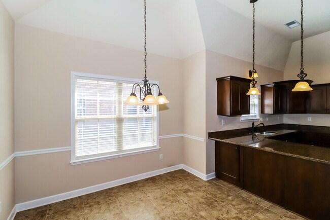 Building Photo - 5357 Conifer View Ln