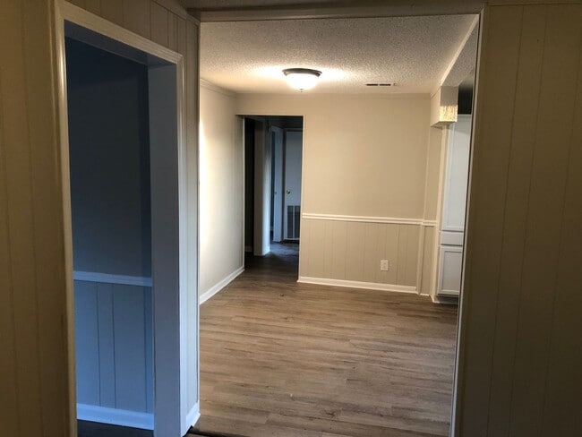 Building Photo - 940 Dougherty St