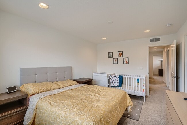 Building Photo - 3 Bed, 2.5 Bath,Beautiful Meridian Village...