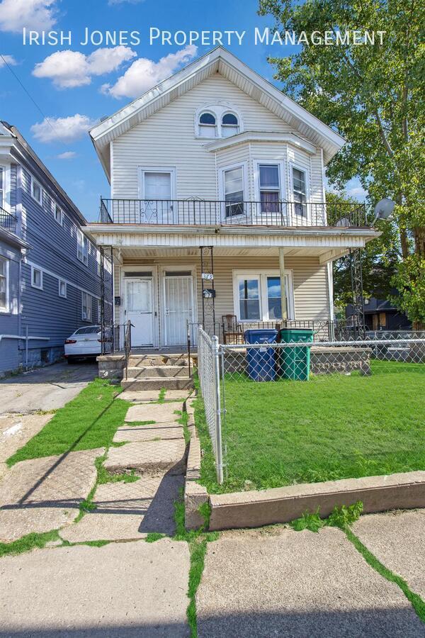 Building Photo - 375 Hampshire St