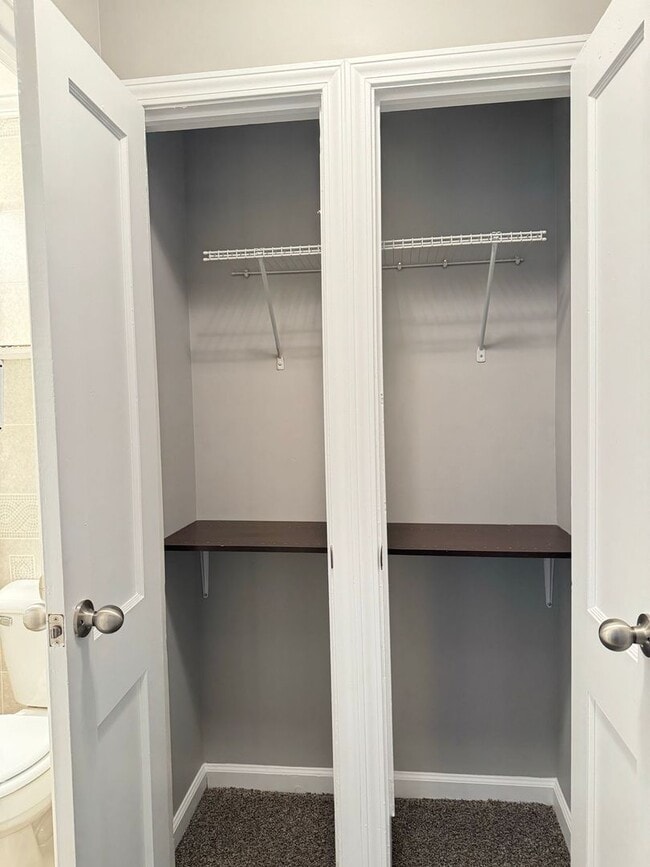 Building Photo - 507 Baker St