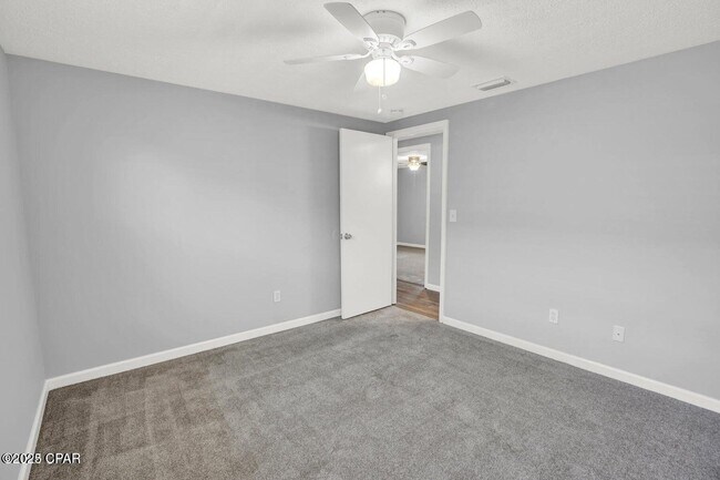 Building Photo - 6325 Pridgen St