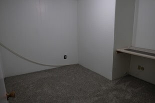 Building Photo - 1415 Concord St