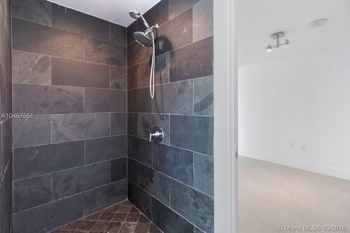 Building Photo - 900 Biscayne Blvd