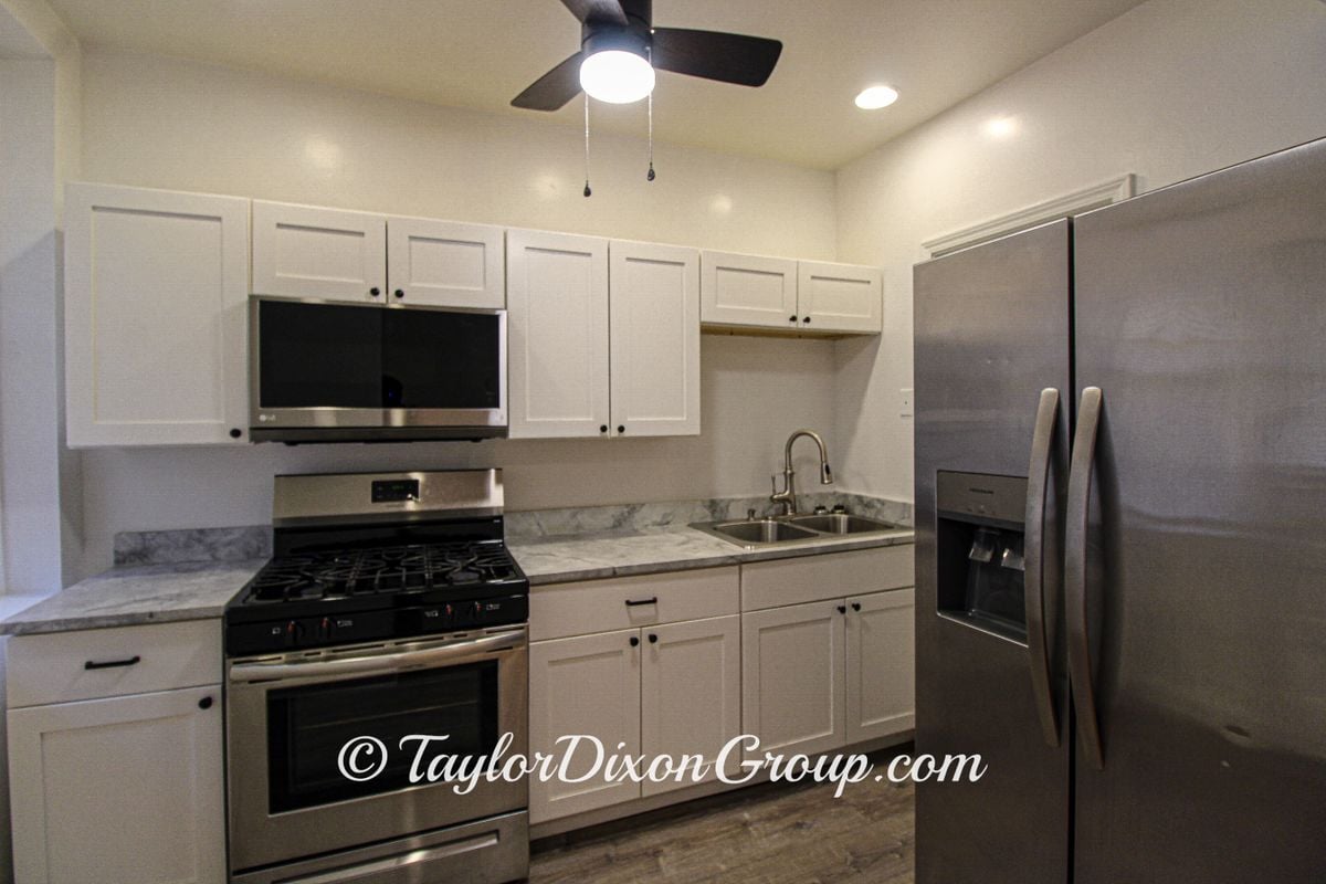 Building Photo - 2016 E 68th St