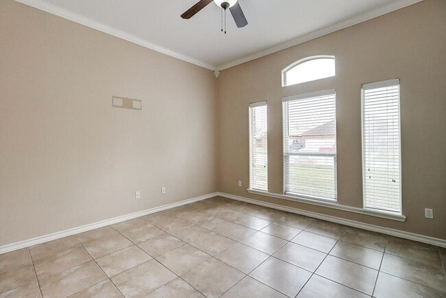 Building Photo - 2614 Wool Dr