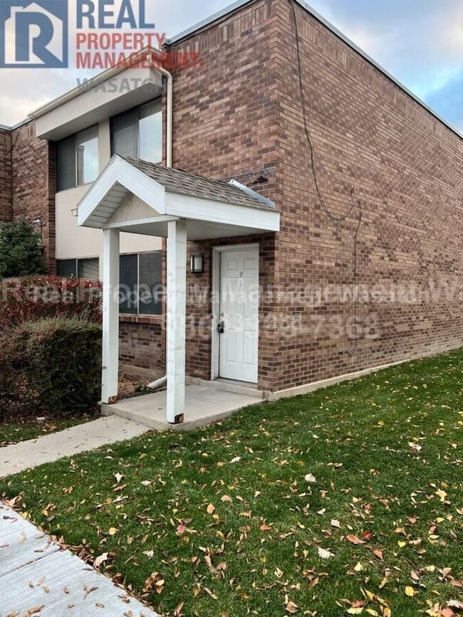Building Photo - 835 S 835 E