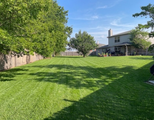 Building Photo - AVAILABLE SOON! APPLY ON OUR WEBSITE!