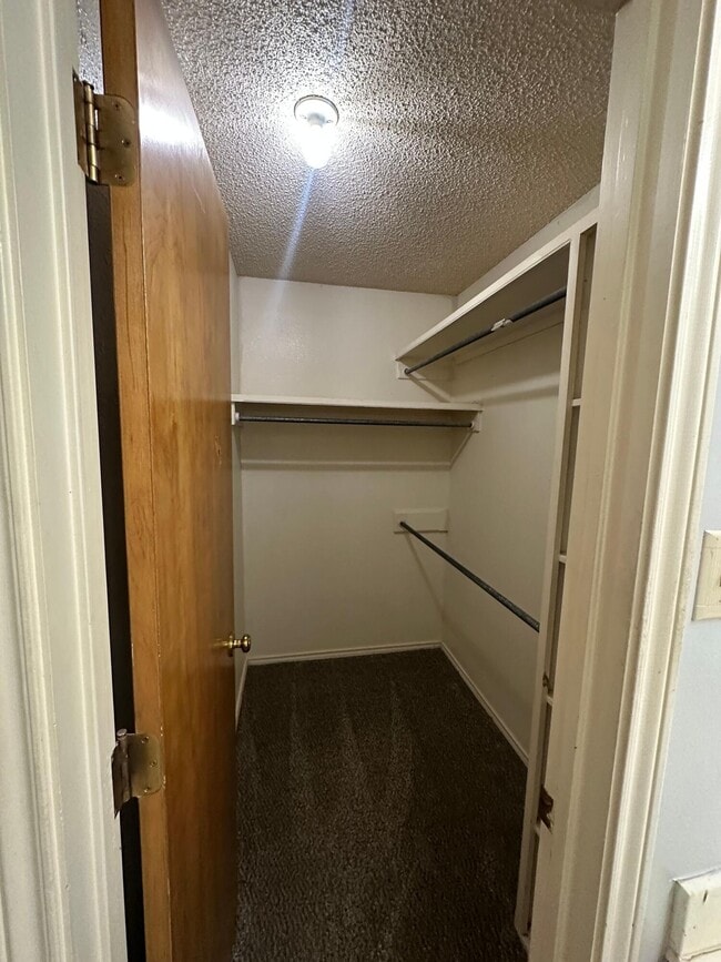 Building Photo - 5618 Brownfield Dr