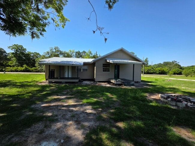 Building Photo - 6539 SE County Rd 18