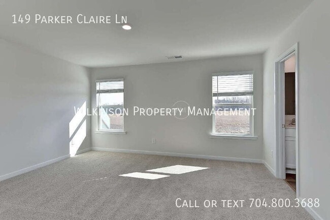 Building Photo - 149 E Parker St