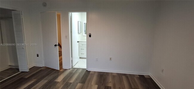 Building Photo - 6225 SW 136th Ct