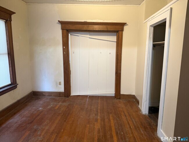 Building Photo - 1269 Park Ave