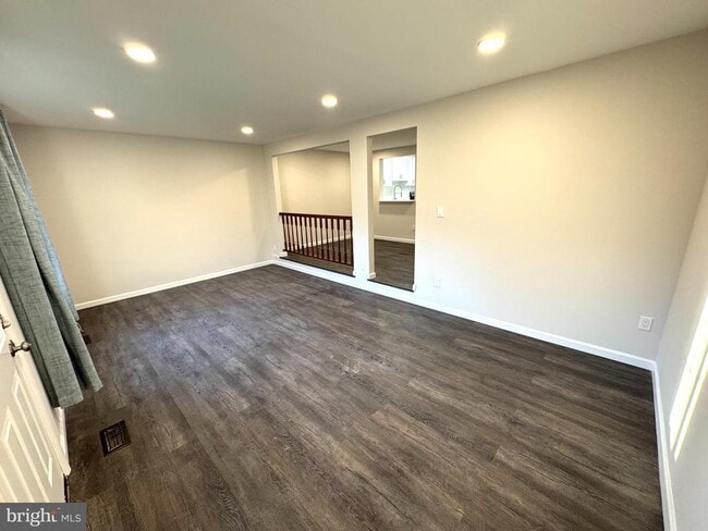 Building Photo - 2903 Montauk Ct