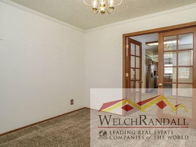 Building Photo - Beautiful 4 Bedroom Home in Layton