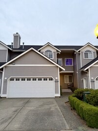 Building Photo - 2285 James Cir