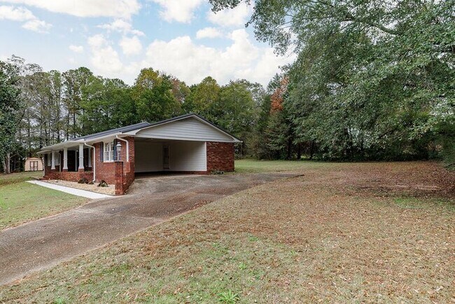 Building Photo - 1110 Maple Cir