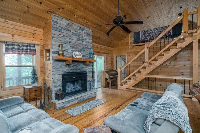 Building Photo - 124 Adair Dr