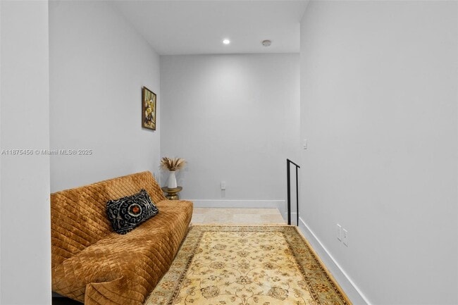 Building Photo - 3506 NE 166th St