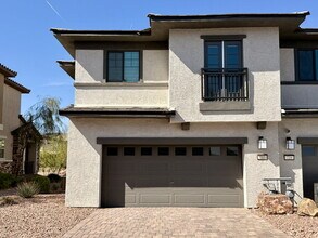 Building Photo - 3 BED 2.5 BATH 2 CAR GARAGE TOWNHOUSE W/ LOFT IN HENDERSON CADENCE COMMUNITY FEAT. COMMUNITY POOL!