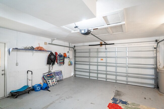 Building Photo - 291 N Tessier Dr