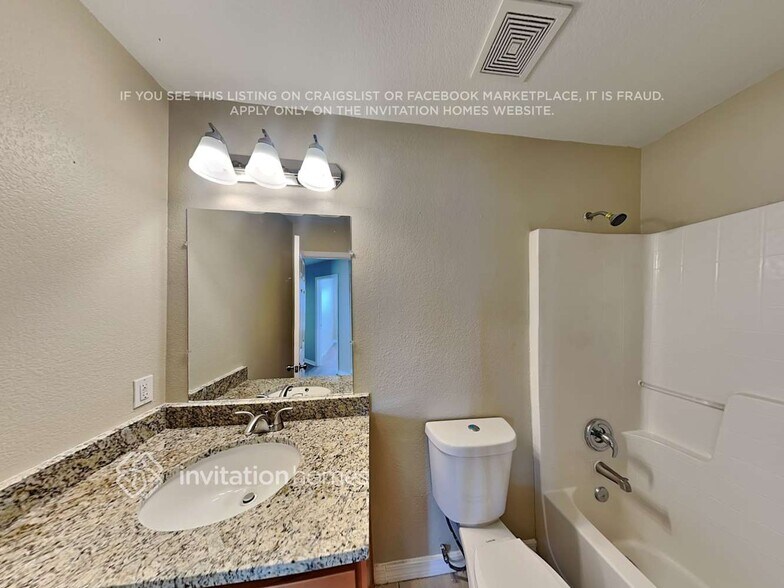 Building Photo - 712 Hamster Ct