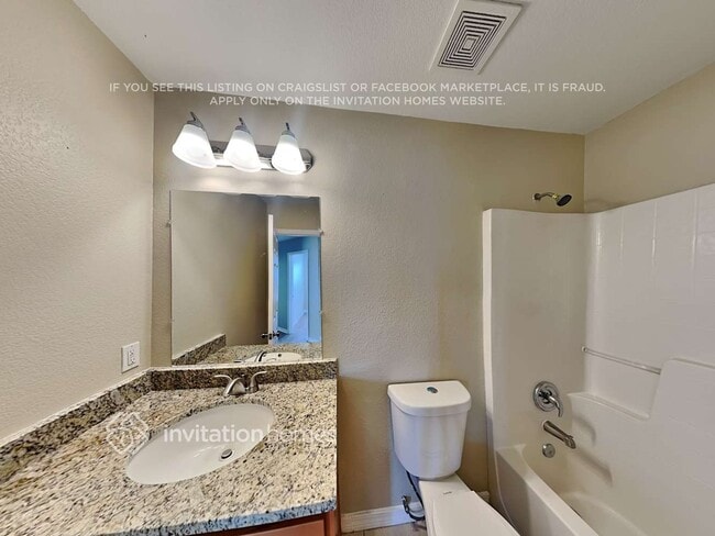 Building Photo - 712 Hamster Ct