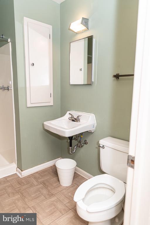 Building Photo - 116 S Union Ave