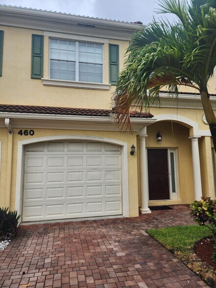 Primary Photo - 460 Marbella Dr