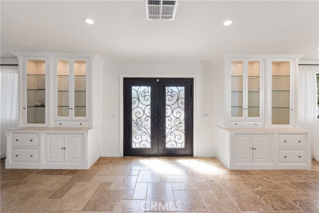 Building Photo - 72408 Desert Dr