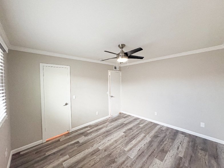 Building Photo - 515 E Dunbar Dr
