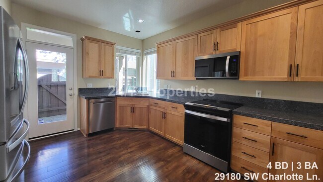 Building Photo - 29180 SW Charlotte Ln
