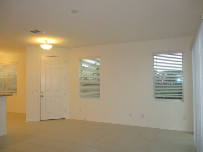 Building Photo - 3BD/2.5BA Town Home in Sawgrass Landing In...