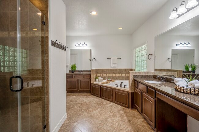Building Photo - 11306 Longmire Creek Ct