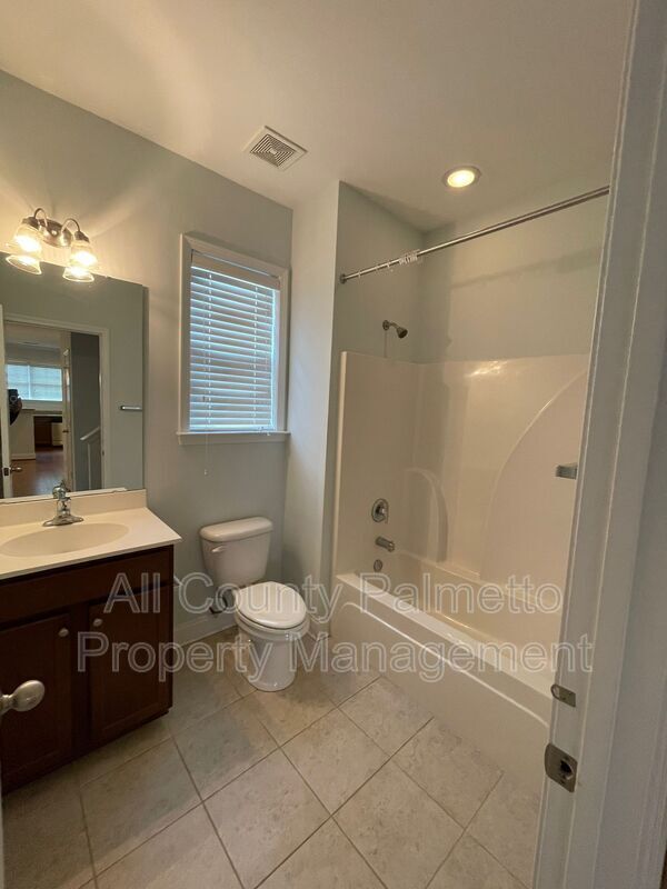 Building Photo - 4168 Veritas St