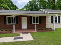 Building Photo - Two bedroom, 2 bath house in Burlington-Coming soon