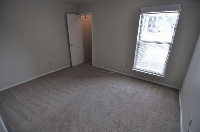 Building Photo - 10616 Mellow Meadow Dr