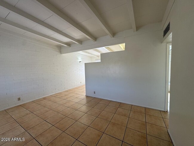 Building Photo - 1800 E Fry Blvd